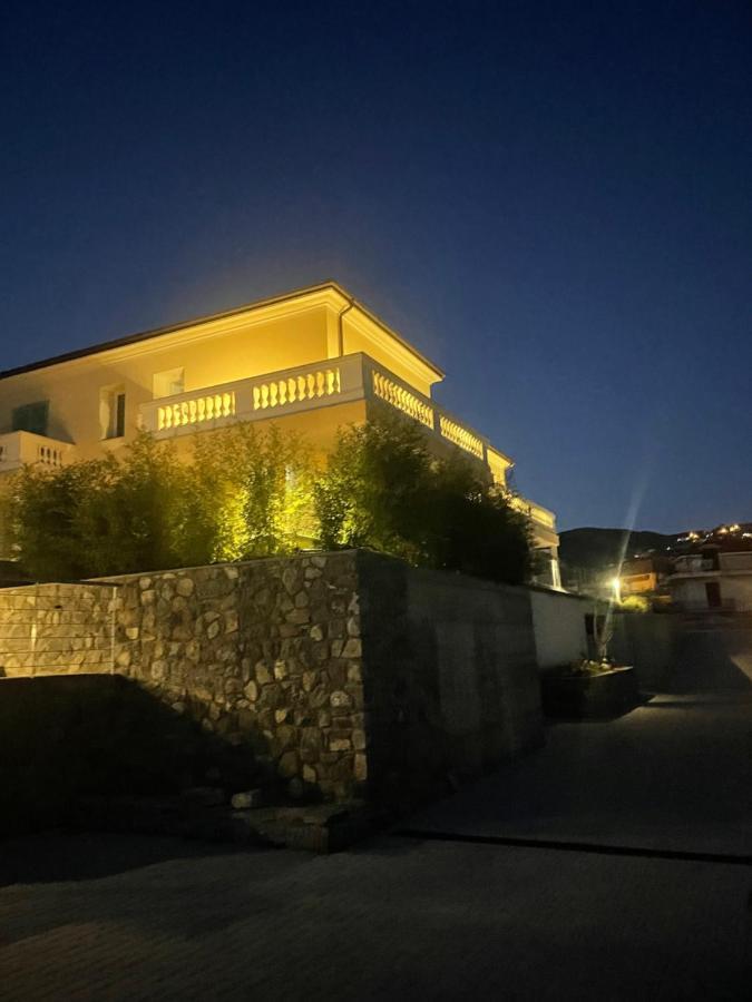 Villa Sole Arma di Taggia Zewnętrze zdjęcie